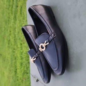 Seychelles Black Loafers with Gold Buckle Size 9W